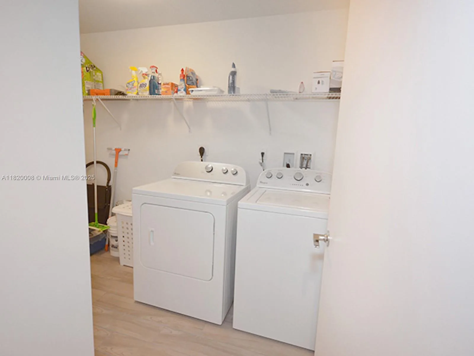999 SW 1st Ave # 1611, Miami, FL 33130 photo 9