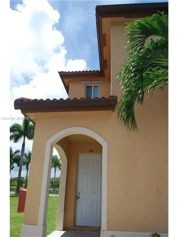 12080 SW 268th St # 24, Homestead, FL 33032