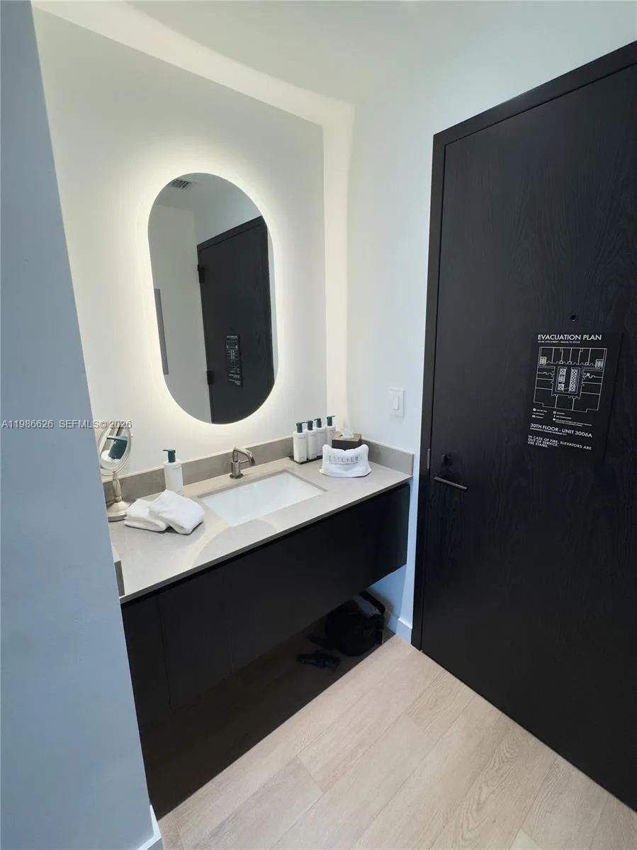 20 NE 11th St # 3006A, Miami, FL 33132 photo 8