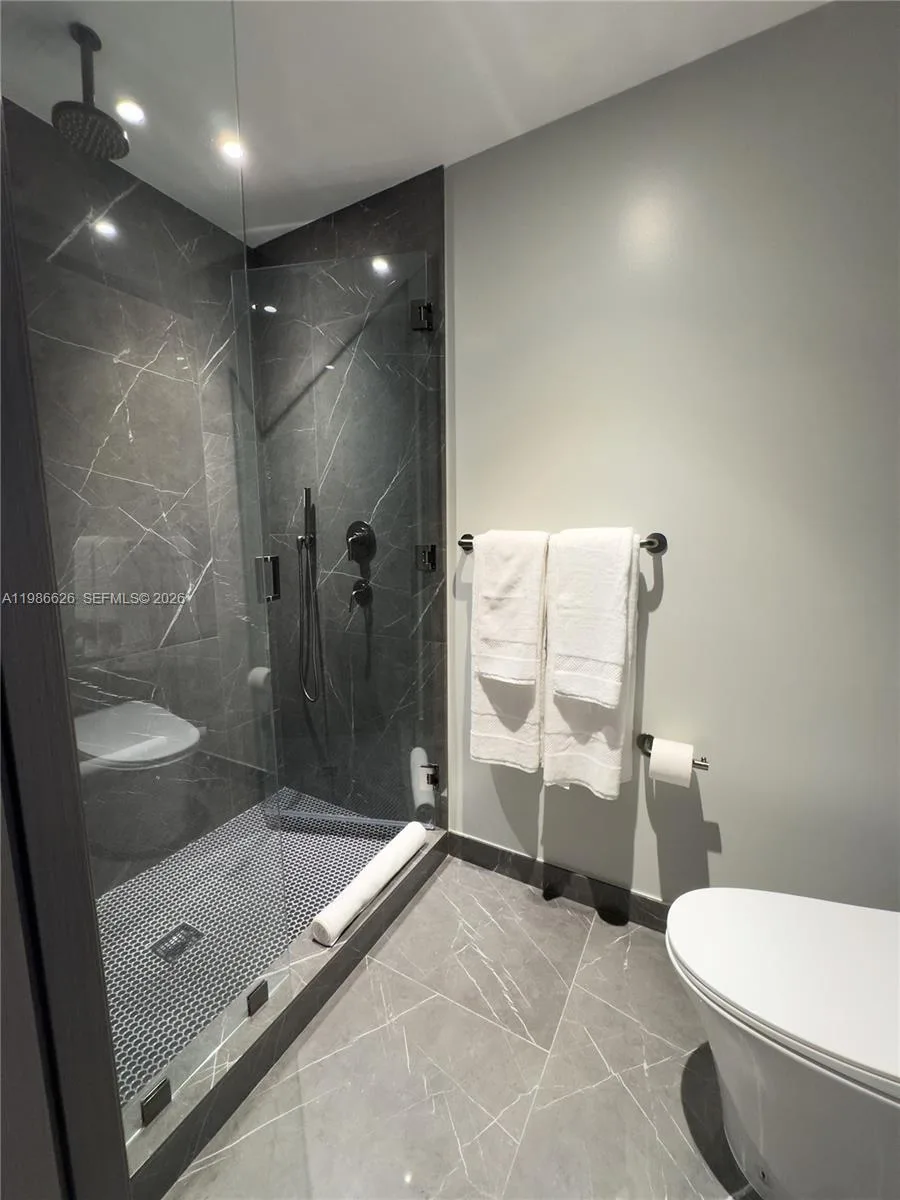 20 NE 11th St # 3006A, Miami, FL 33132 photo 9