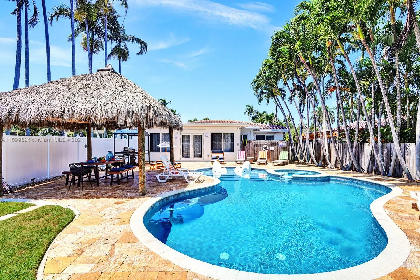 1206 Lincoln St, Hollywood, FL 33019 photo 2