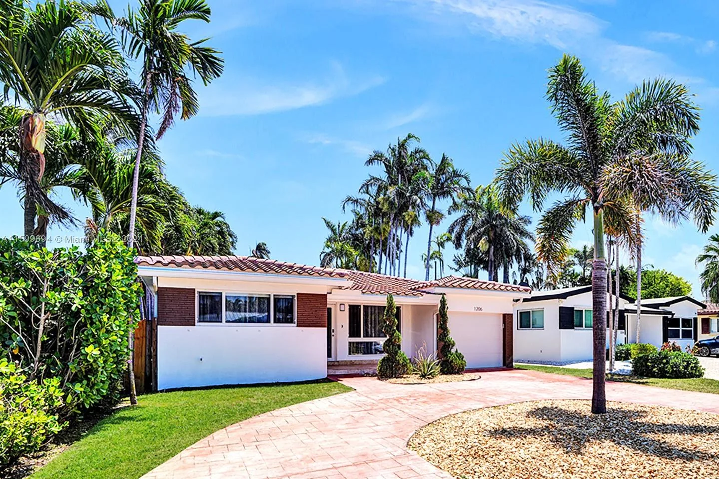 1206 Lincoln St, Hollywood, FL 33019 photo 4