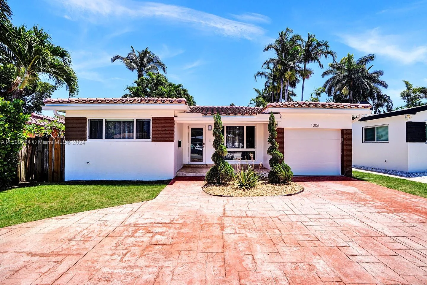 1206 Lincoln St, Hollywood, FL 33019 photo 5