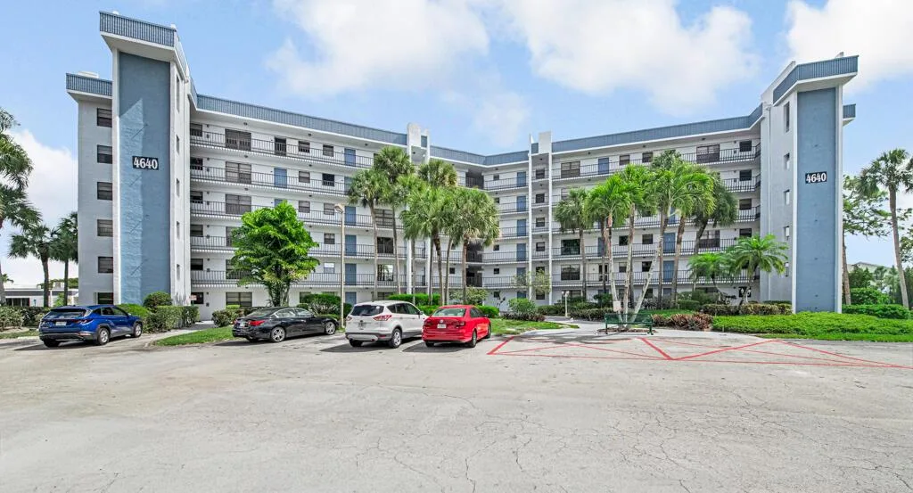 4640 Lucerne Lakes Boulevard # 206, Lake Worth, FL 33467
