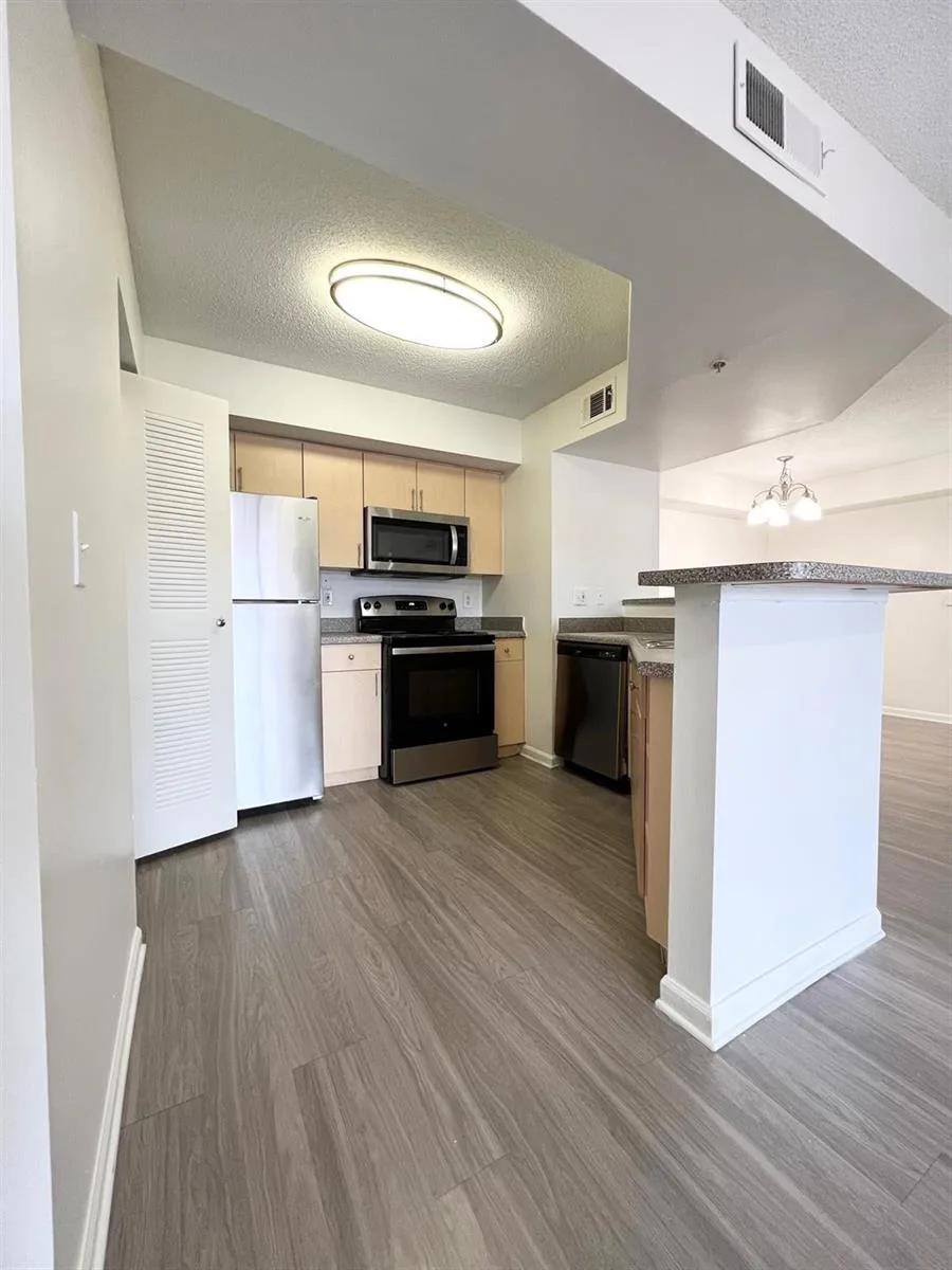 3795 NW MEDITERRANEAN Lane # 303, Jensen Beach, FL 34957 photo 4