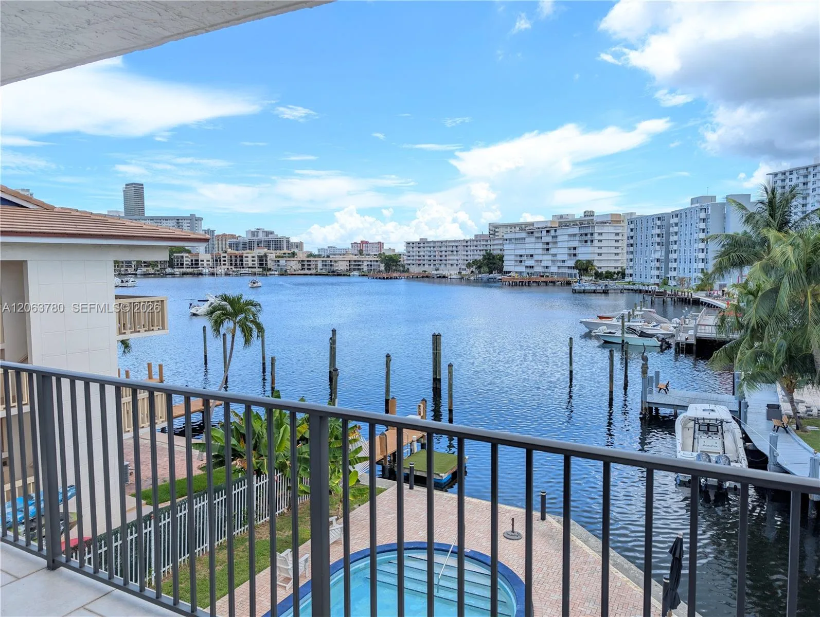 1900 Diana Dr # 3A, Hallandale Beach, FL 33009