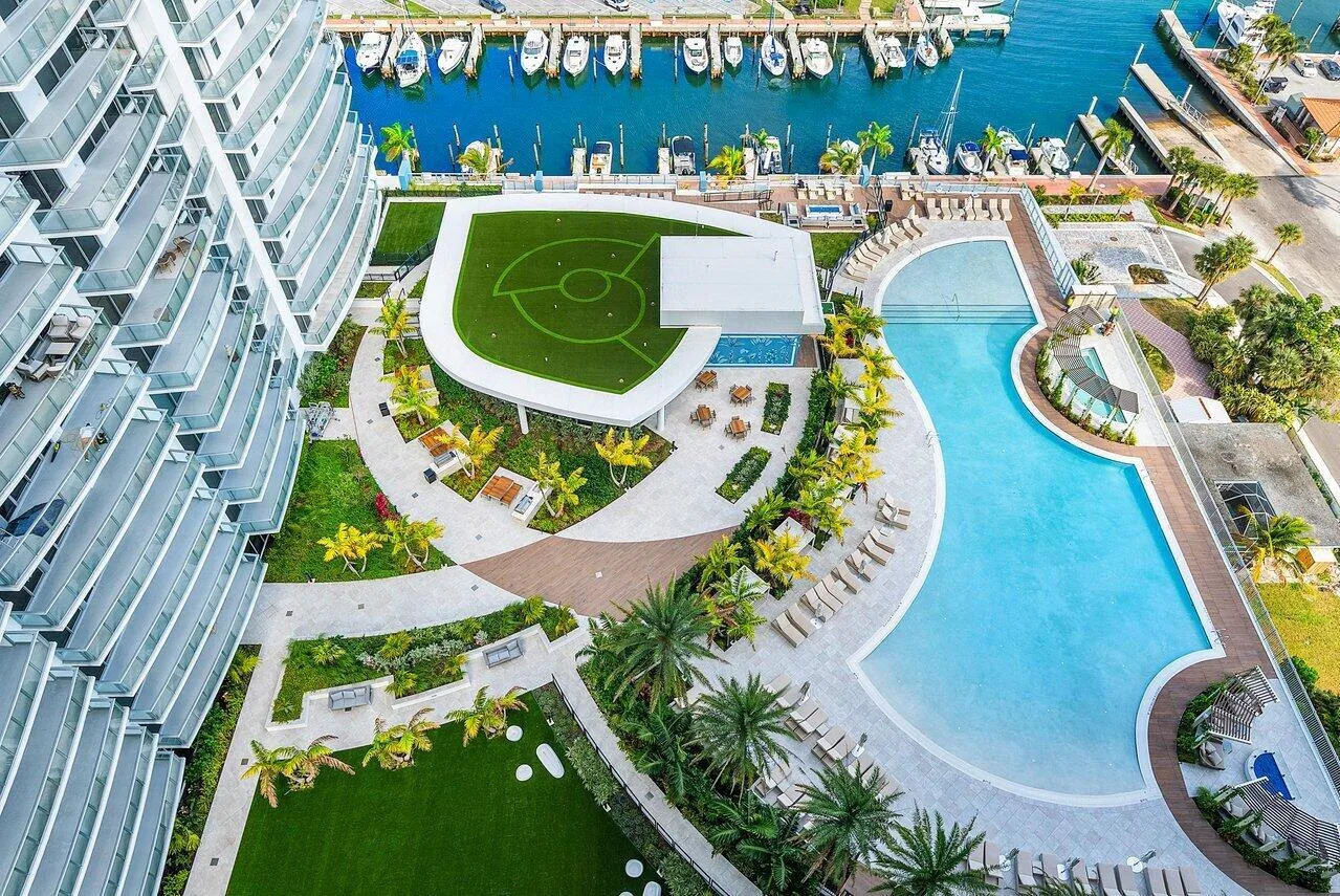 220 LAKE SHORE Drive # 702, Lake Park, FL 33403