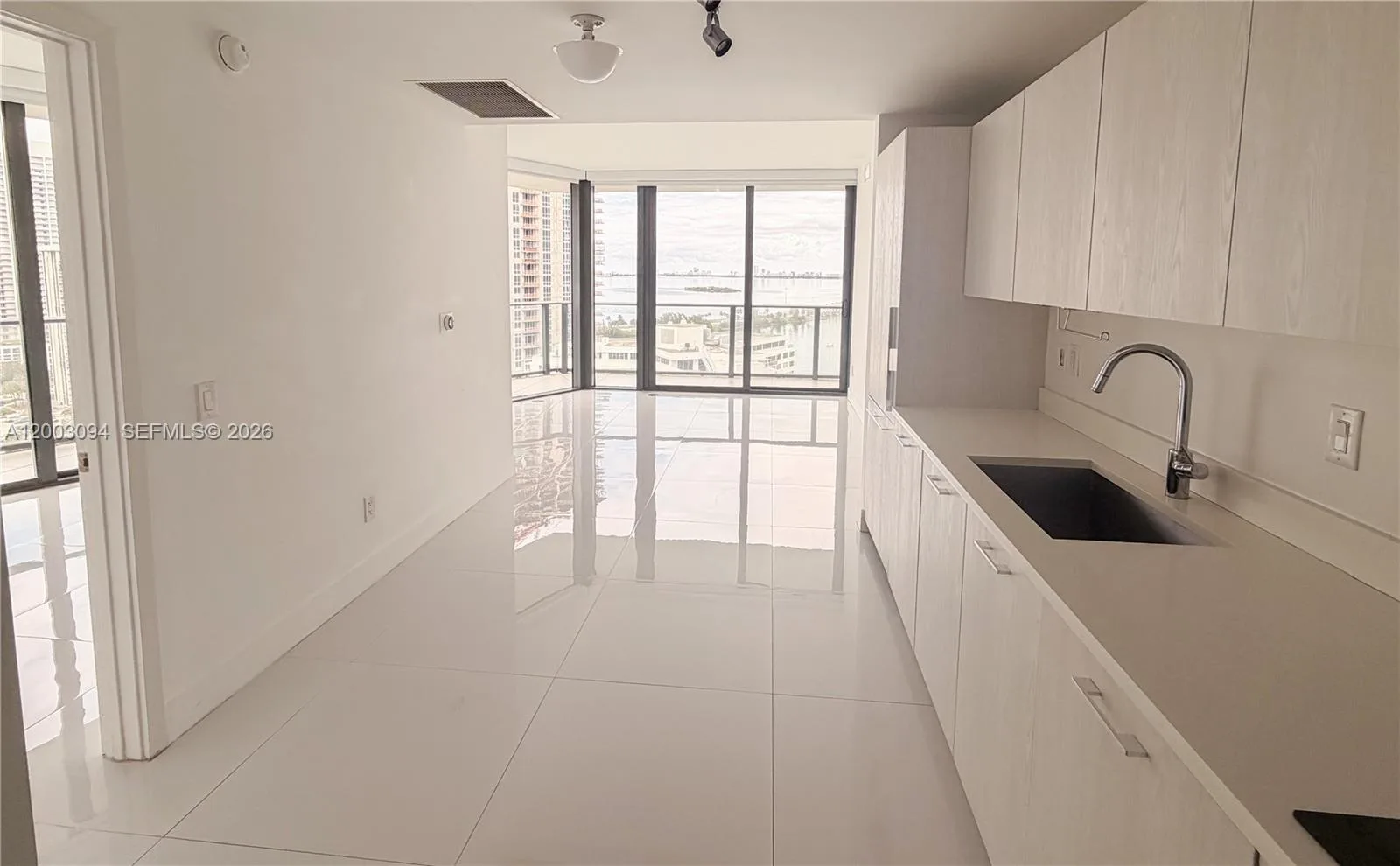 501 NE 31st St # 1701, Miami, FL 33137 photo 3