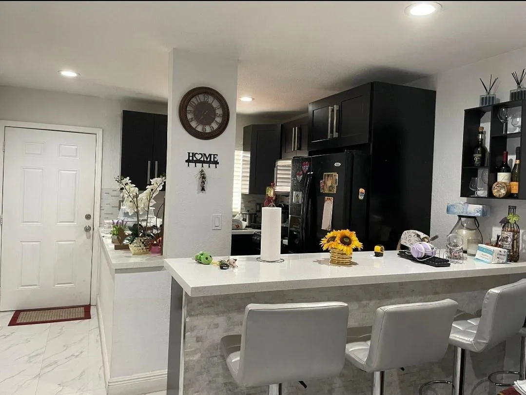 4655 Palm Avenue # 325, Hialeah, FL 33012