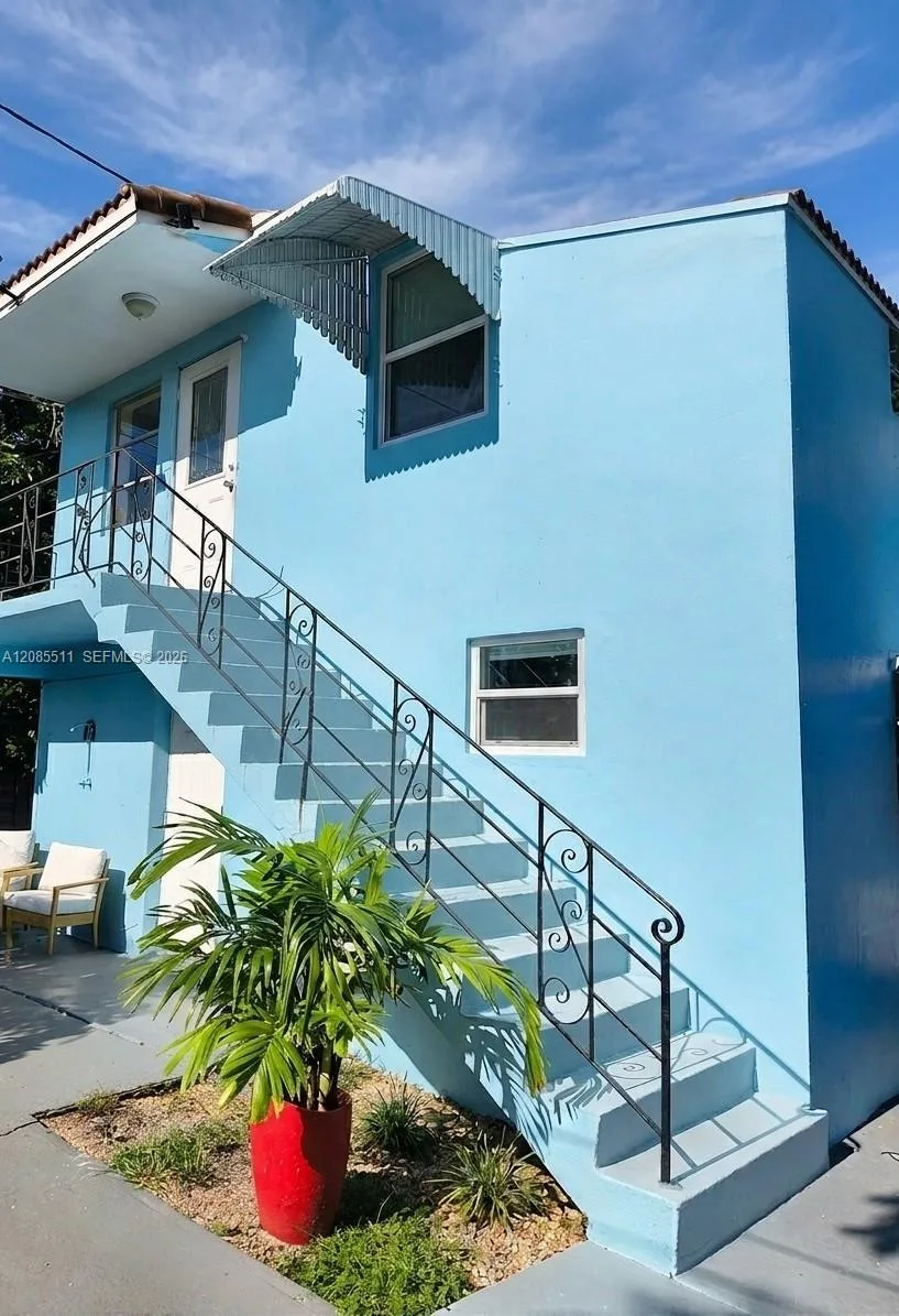 2463 Dewey St # 2, Hollywood, FL 33020