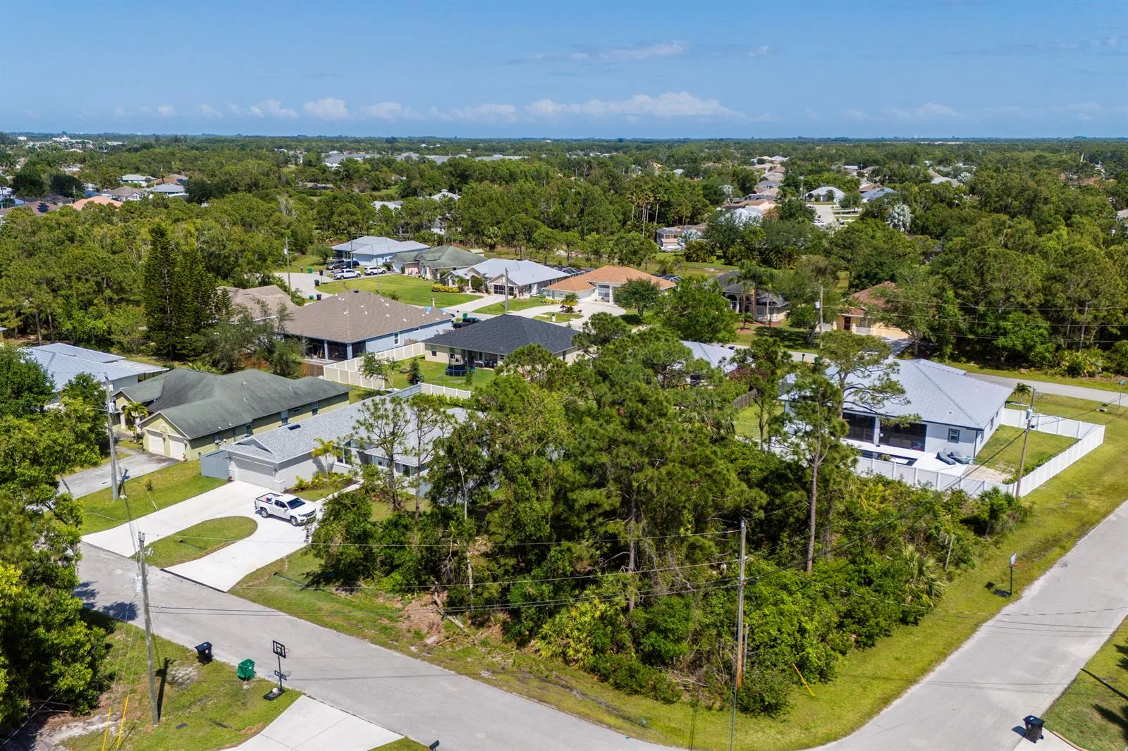 5489 NW Brent Court, Port St. Lucie, FL 34986