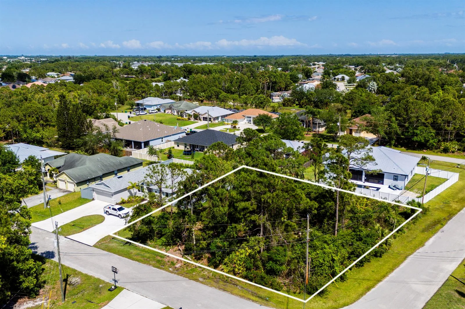 5489 NW Brent Court, Port St. Lucie, FL 34986 photo 2
