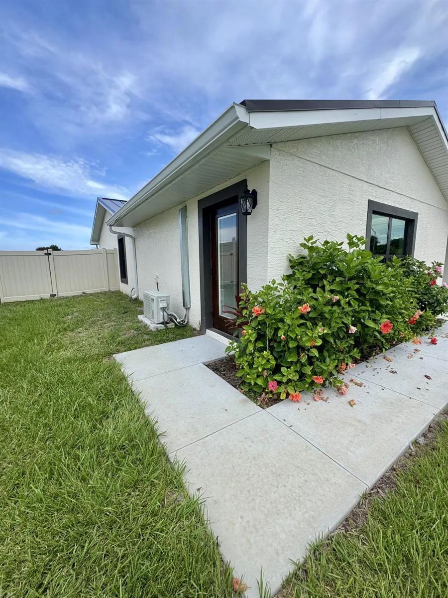 2381 SE Pinero Road, Port St. Lucie, FL 34952