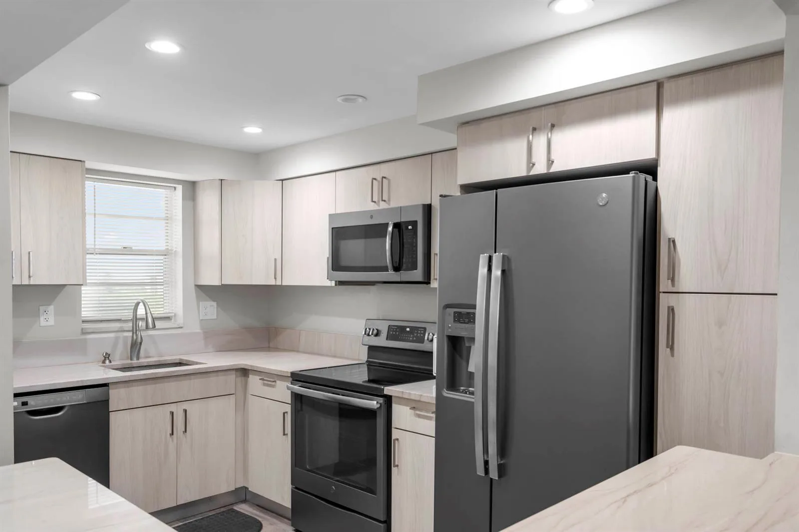 3150 W Rolling Hills Circle # 704, Davie, FL 33328