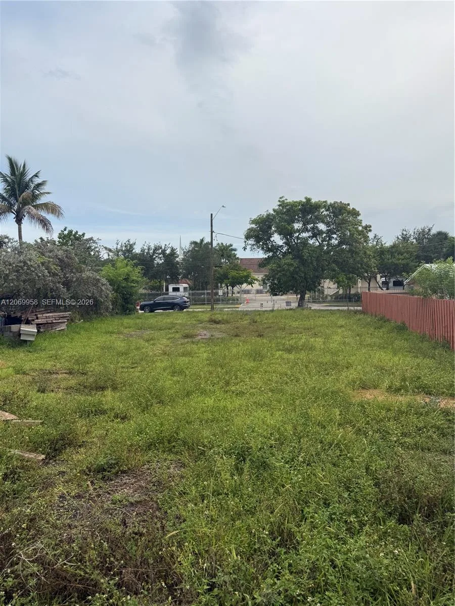 325 NW 4th St, Pompano Beach, FL 33060