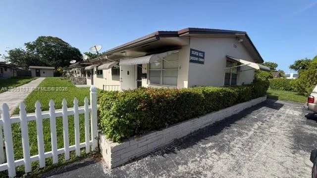 2901 Jackson St # 1, Hollywood, FL 33020 photo 2