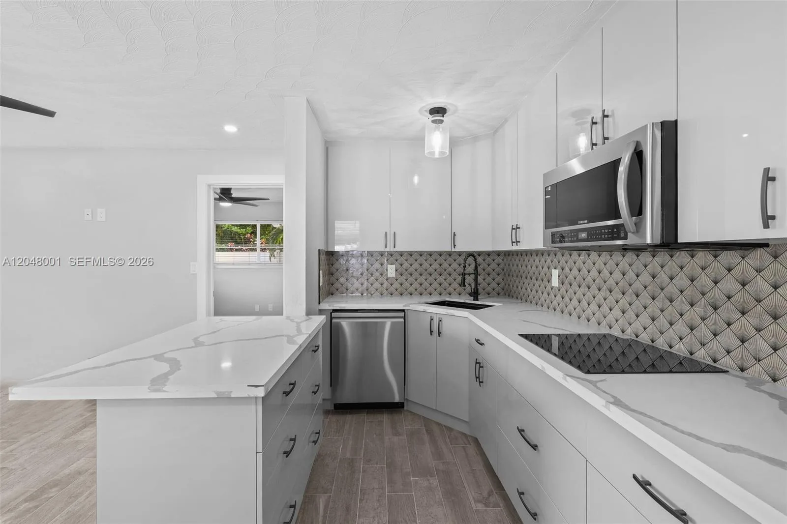 1634 NE 4th Pl, Fort Lauderdale, FL 33301 photo 6