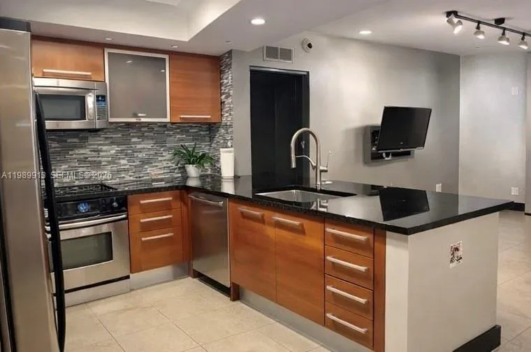 2030 S Douglas Rd # 414, Coral Gables, FL 33134