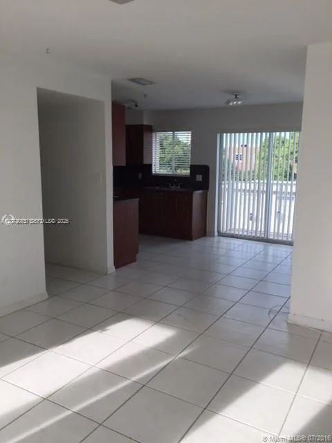 1453 SW 3rd St # 302, Miami, FL 33135 photo 4