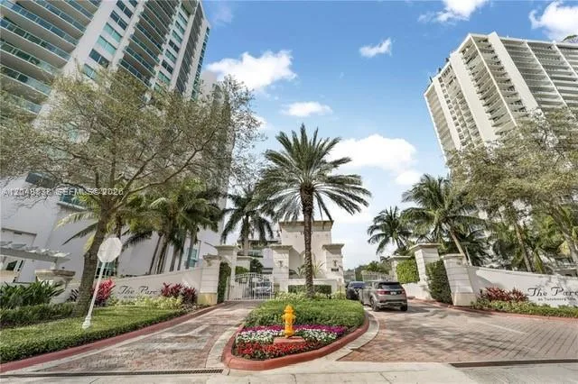 19400 Turnberry Way # 321, Aventura, FL 33180