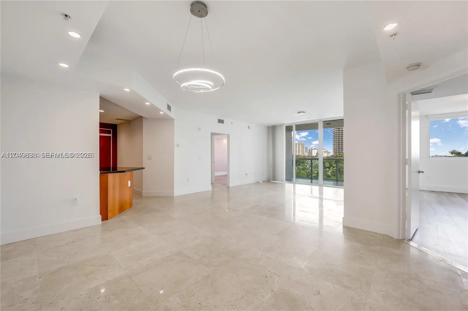 19400 Turnberry Way # 321, Aventura, FL 33180 photo 2