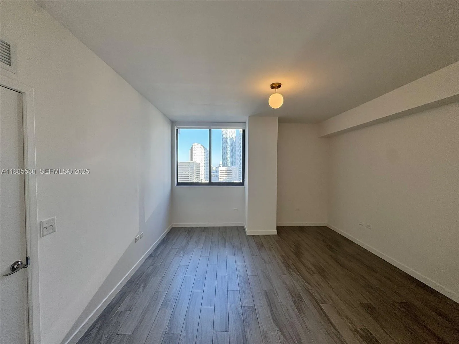 999 SW 1st Ave # 1811, Miami, FL 33130 photo 10
