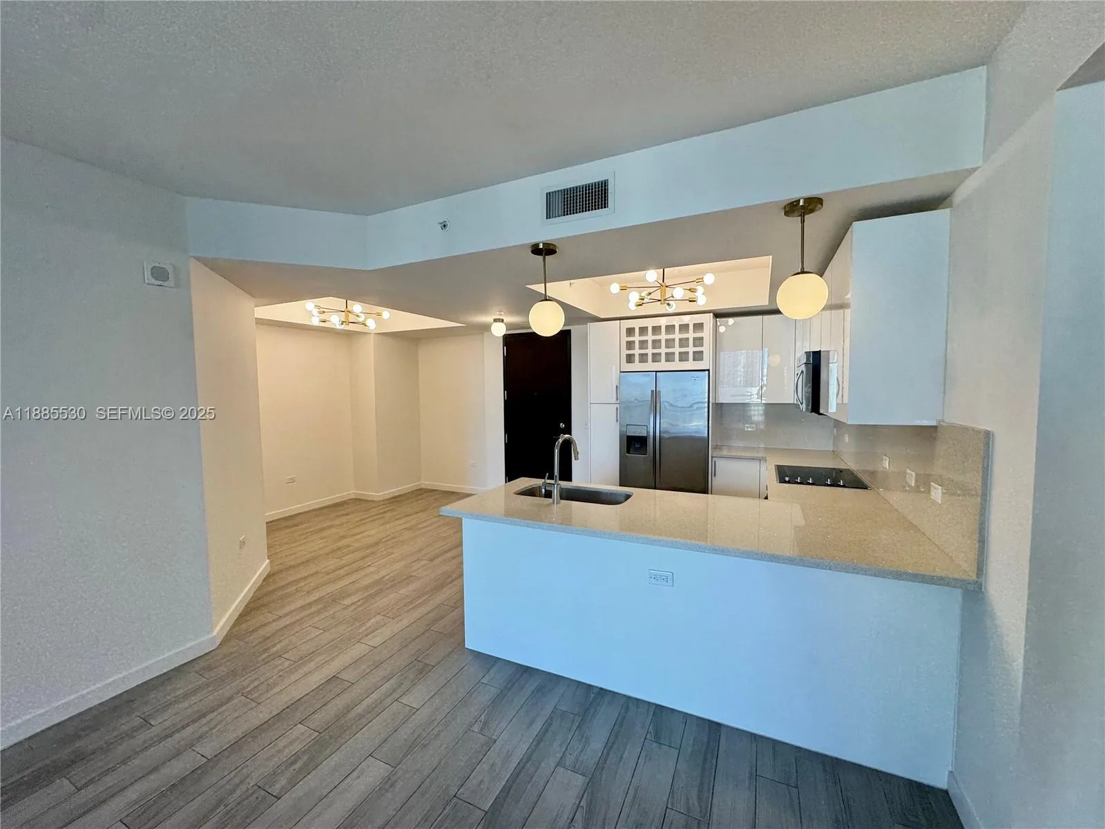 999 SW 1st Ave # 1811, Miami, FL 33130 photo 3
