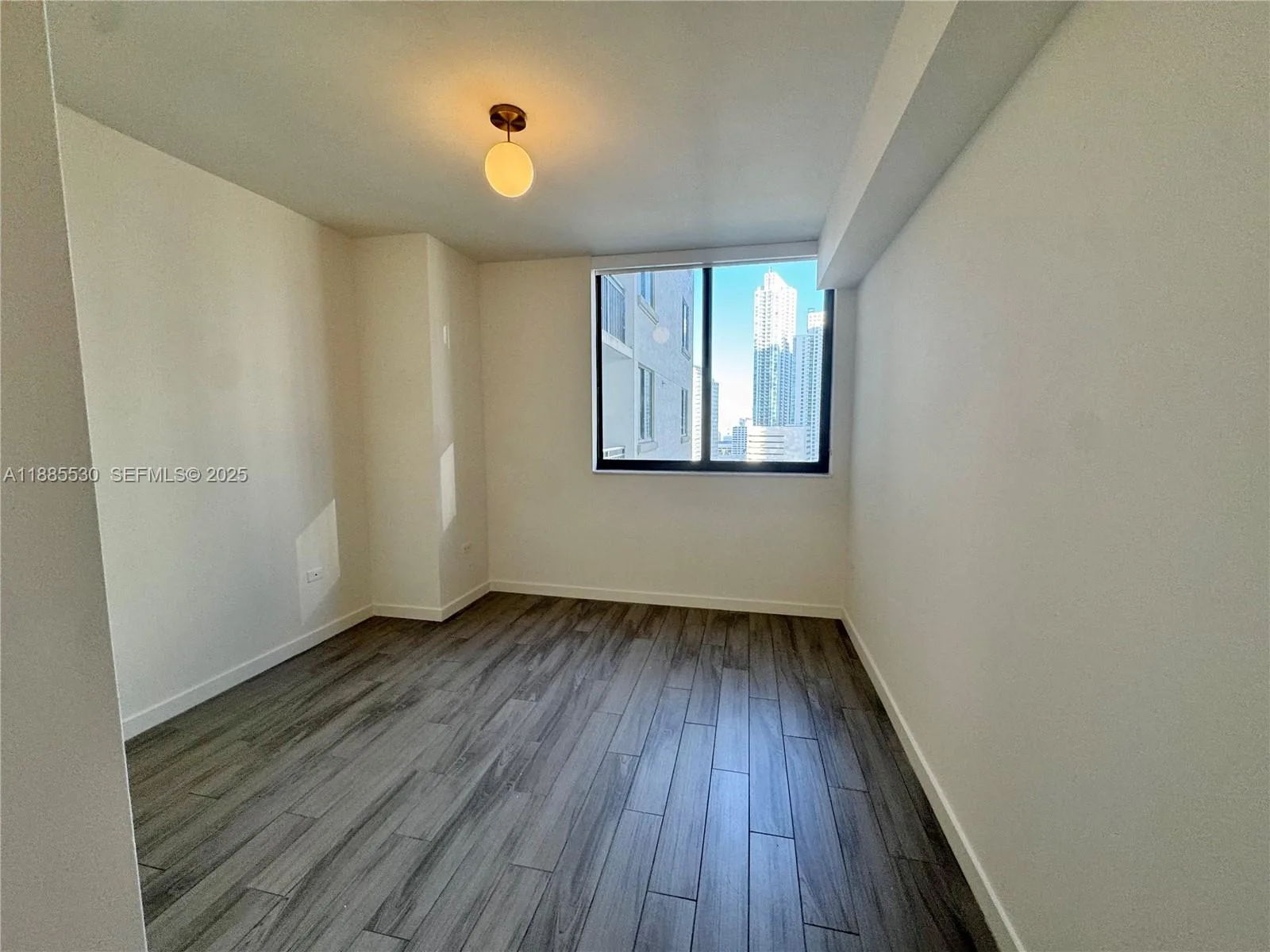 999 SW 1st Ave # 1811, Miami, FL 33130 photo 7