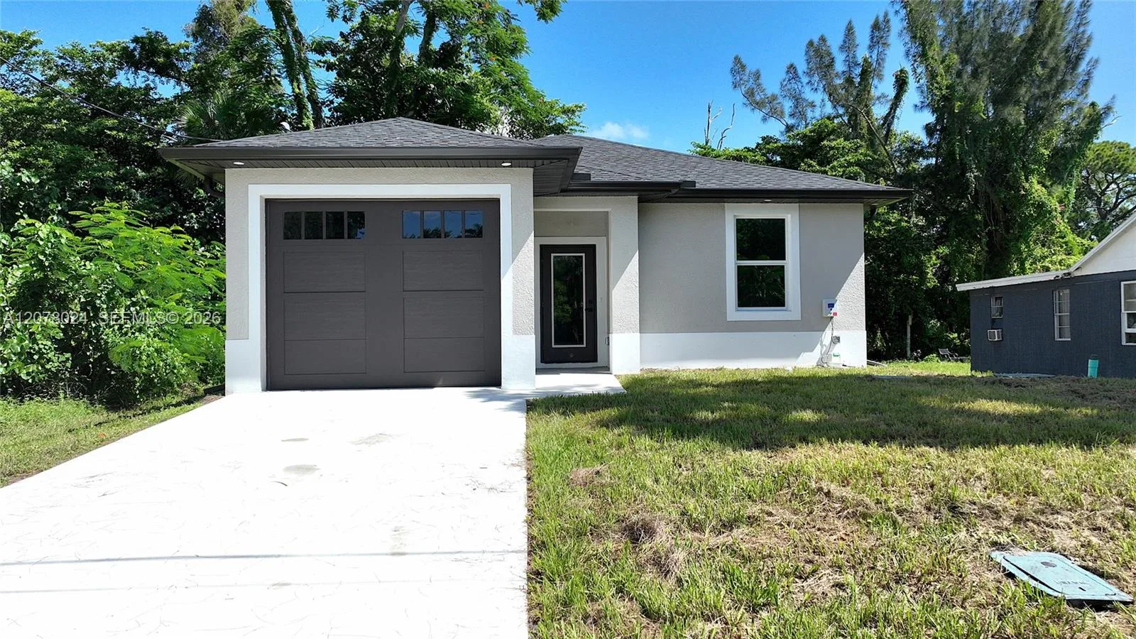 2323 Unity Ave., Fort Myers, FL 33901