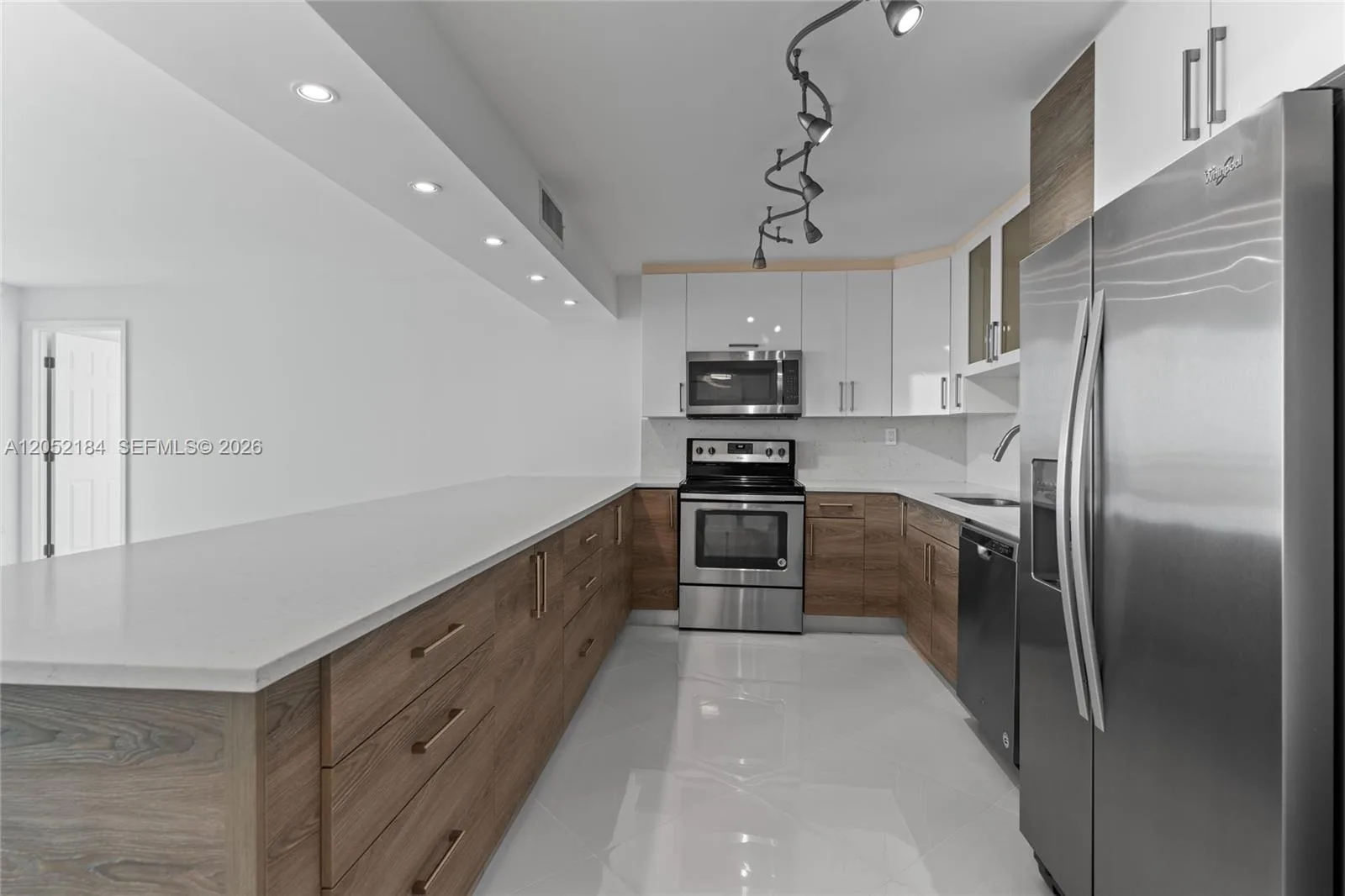 7135 Collins Ave # 1535, Miami Beach, FL 33141 photo 11
