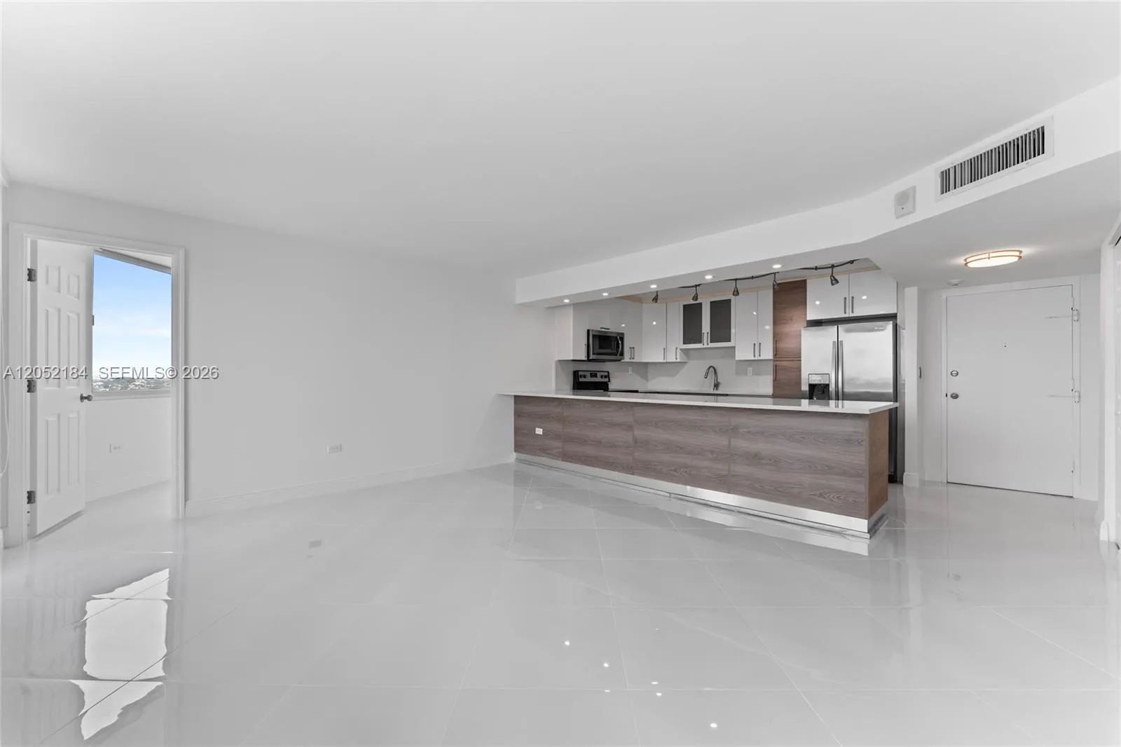 7135 Collins Ave # 1535, Miami Beach, FL 33141 photo 8