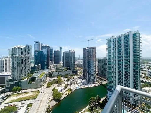 350 S Miami Ave # 3904, Miami, FL 33130