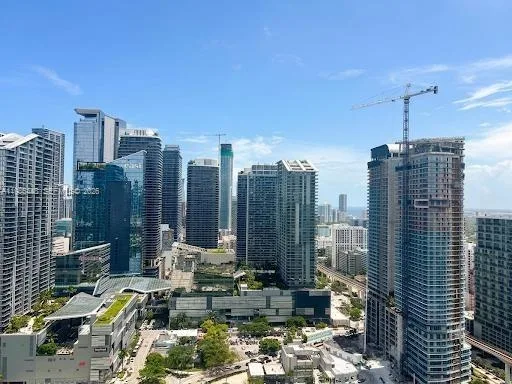 350 S Miami Ave # 3904, Miami, FL 33130 photo 3