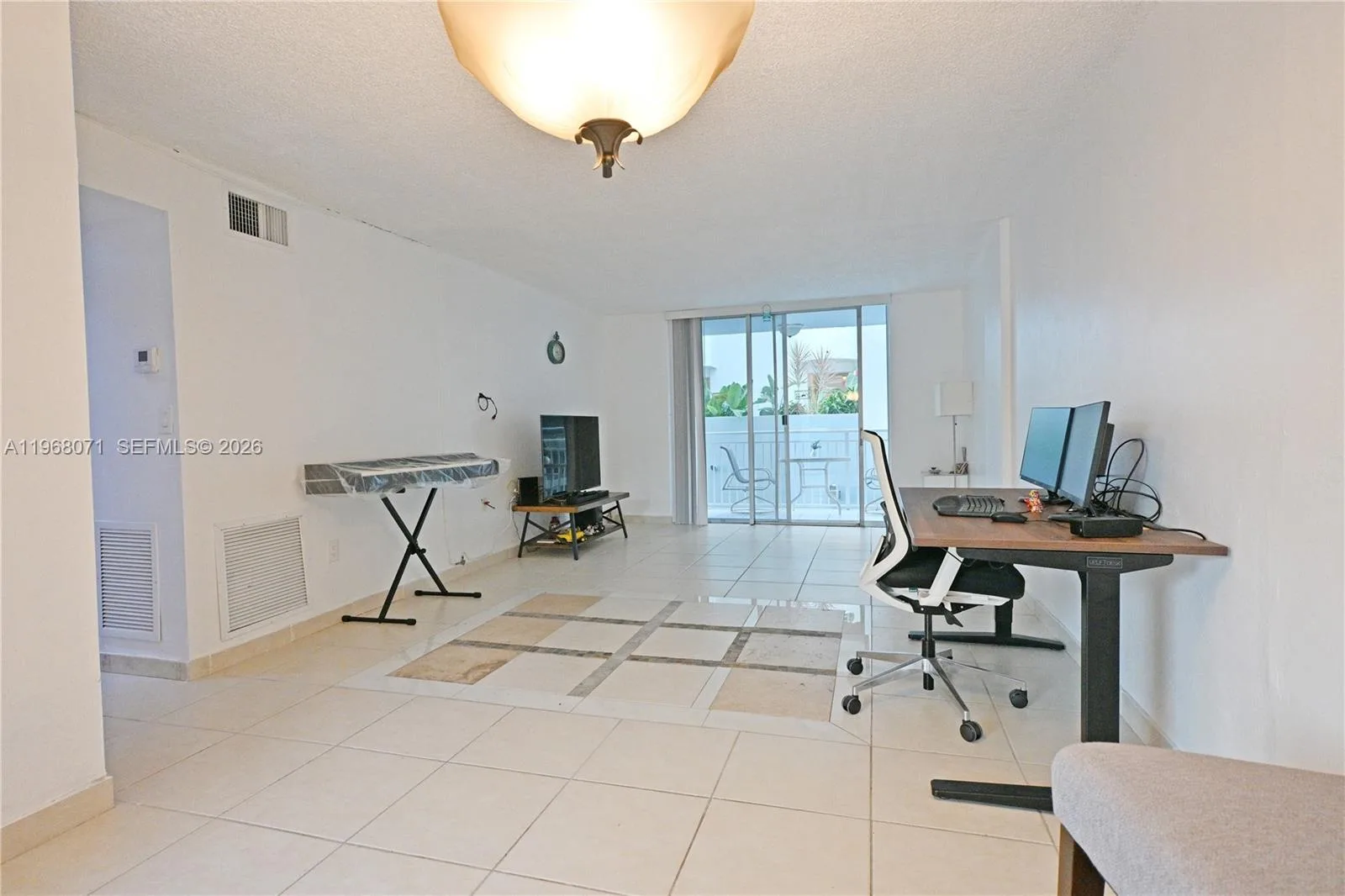 947 Lenox Ave # 203, Miami Beach, FL 33139