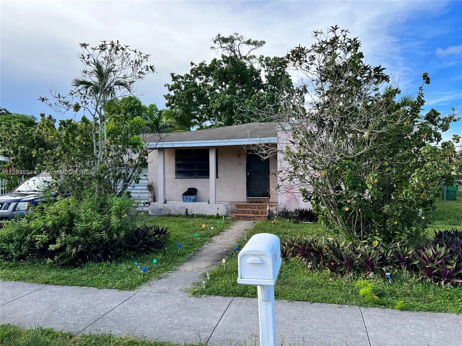 75 NW 117th St, Miami, FL 33168 photo 2