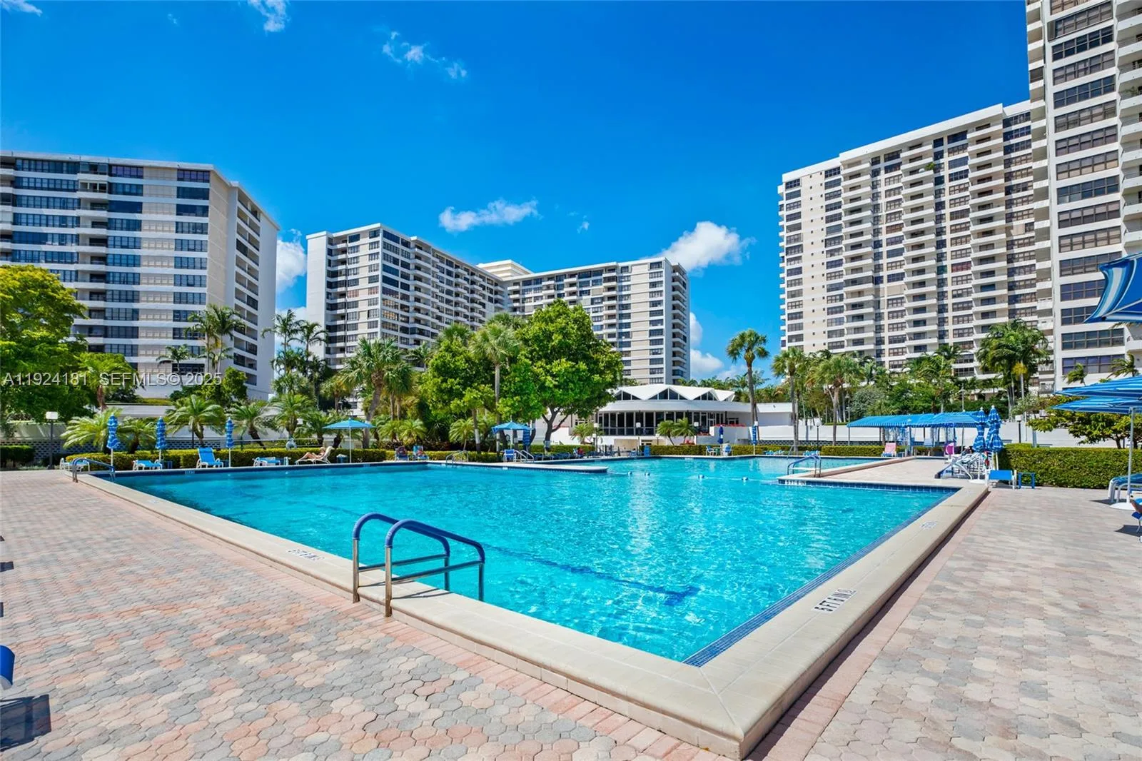 500 Three Islands Blvd # 117, Hallandale Beach, FL 33009