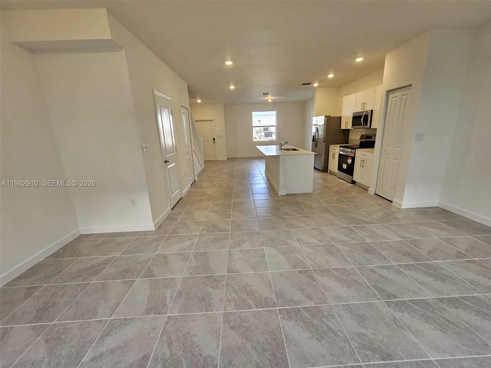 1148 SE 2nd St, Florida City, FL 33034 photo 6
