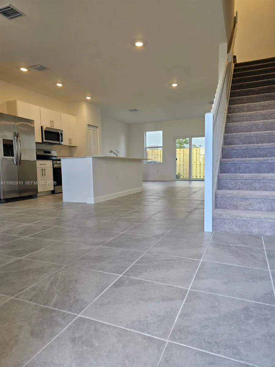 1148 SE 2nd St, Florida City, FL 33034 photo 9