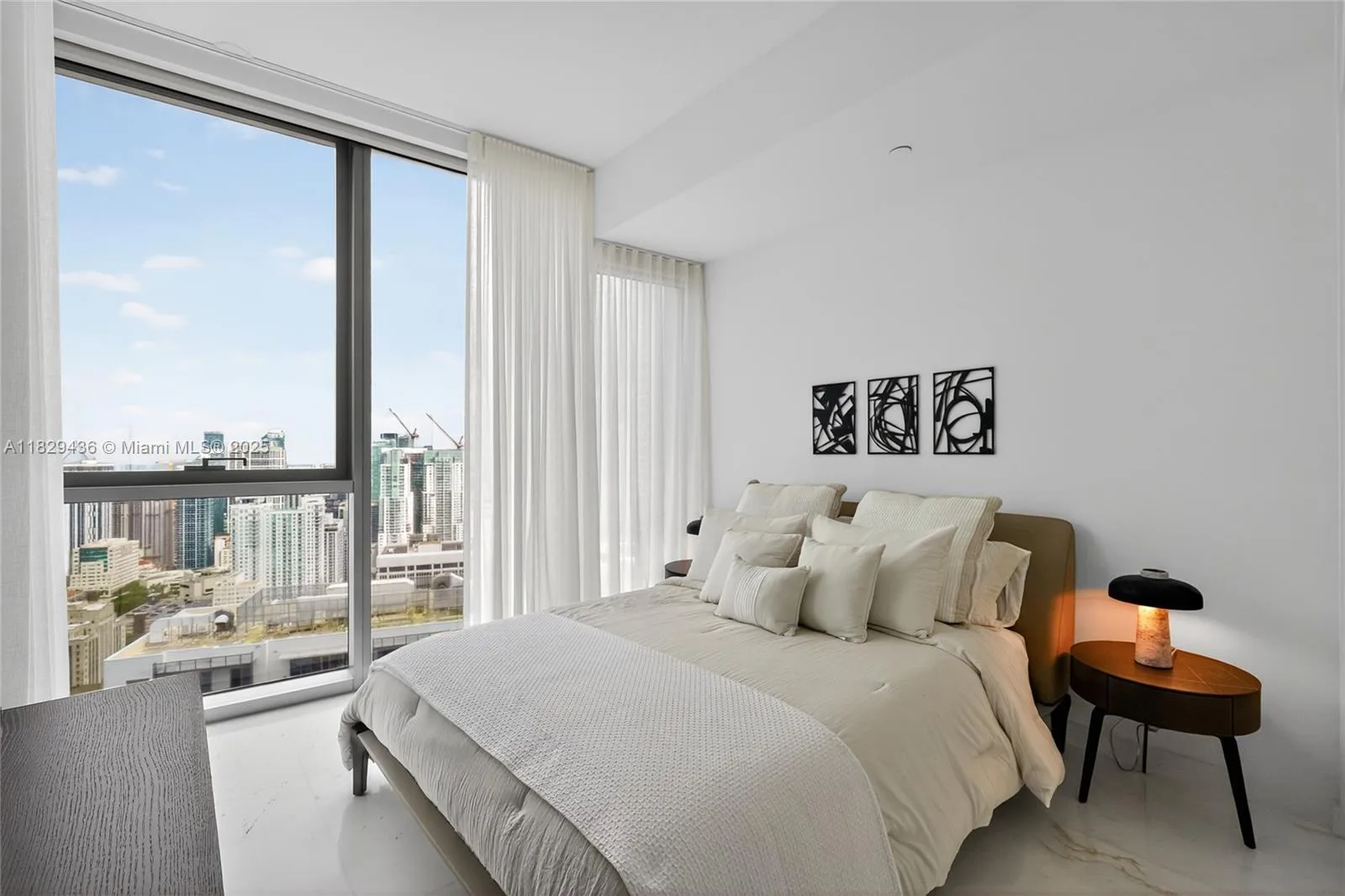 300 Biscayne Boulevard Way # 5009W, Miami, FL 33131 photo 11