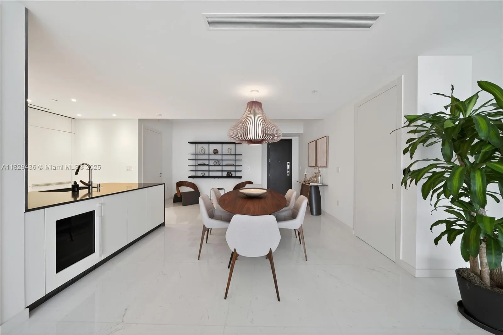 300 Biscayne Boulevard Way # 5009W, Miami, FL 33131 photo 5