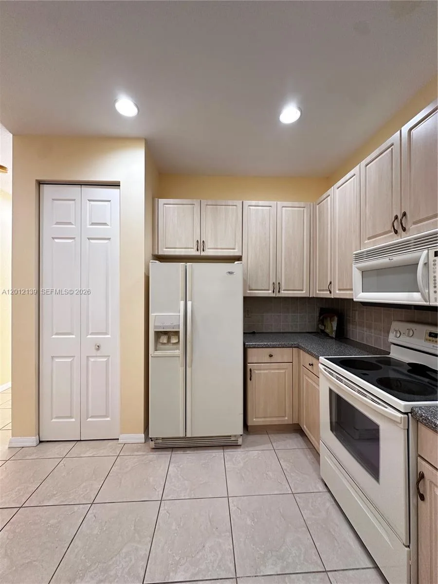606 Mariner Bay Blvd, Fort Pierce, FL 34949 photo 2