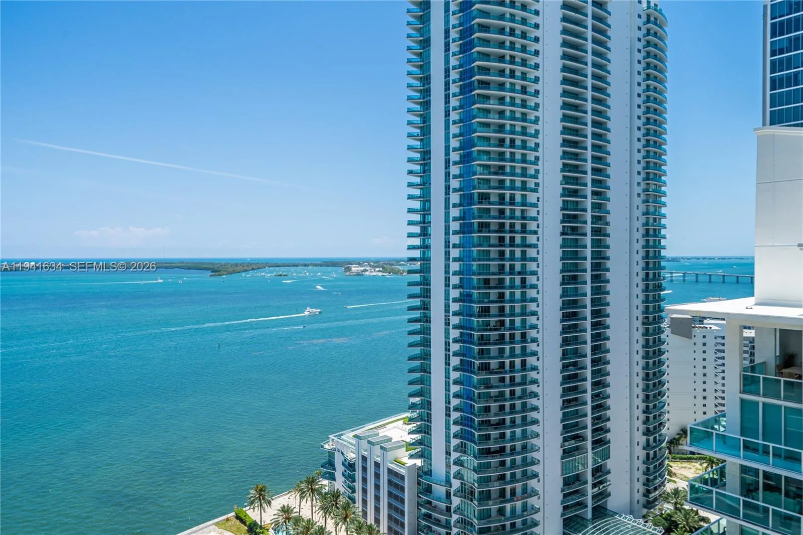1200 Brickell Bay Dr # 2807, Miami, FL 33131