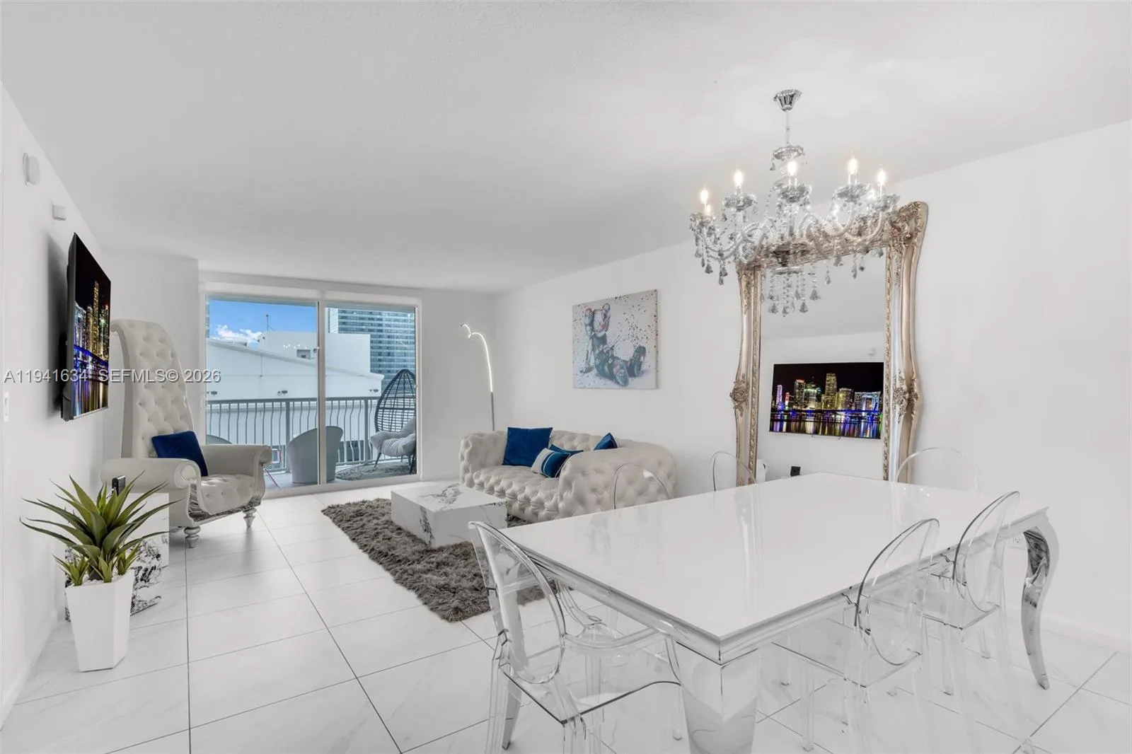 1200 Brickell Bay Dr # 2807, Miami, FL 33131 photo 5