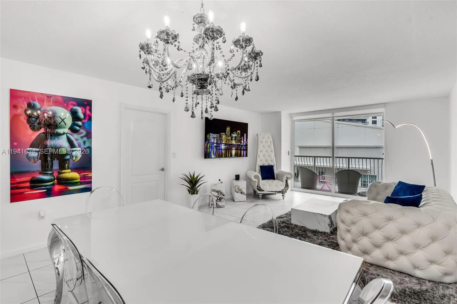 1200 Brickell Bay Dr # 2807, Miami, FL 33131 photo 6