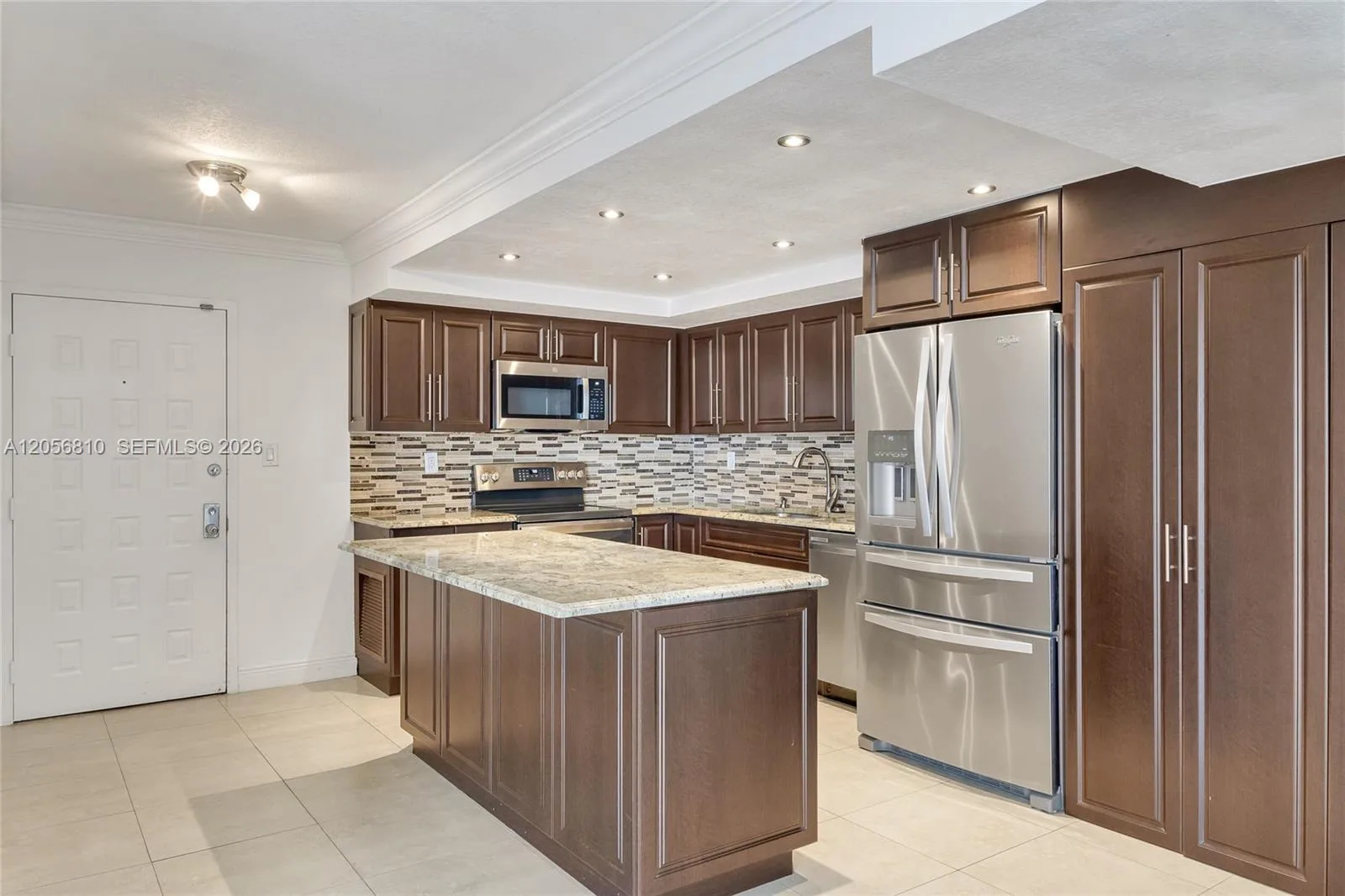 6061 Collins Ave # 15D, Miami Beach, FL 33140