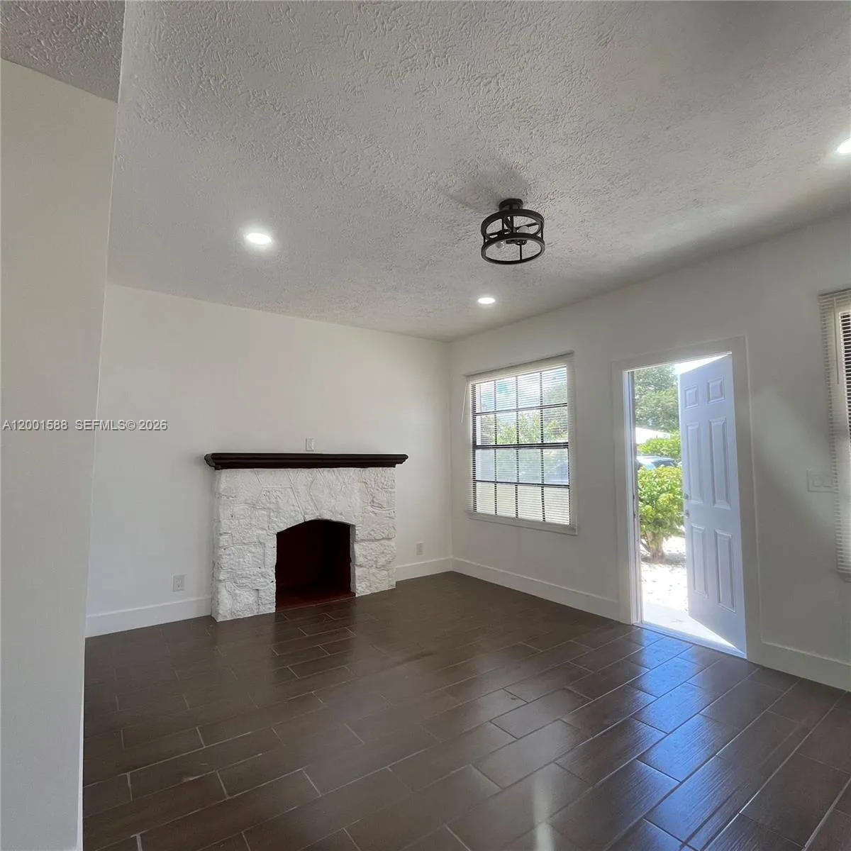 8 S C St, Lake Worth, FL 33460 photo 4