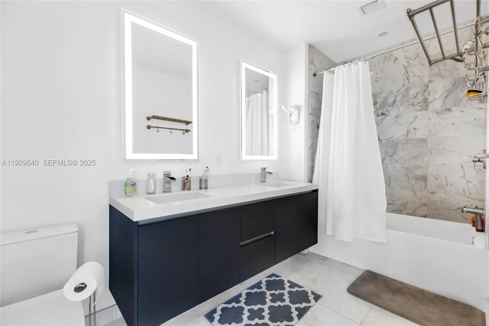 851 NE 1st Ave # 1202, Miami, FL 33132 photo 9