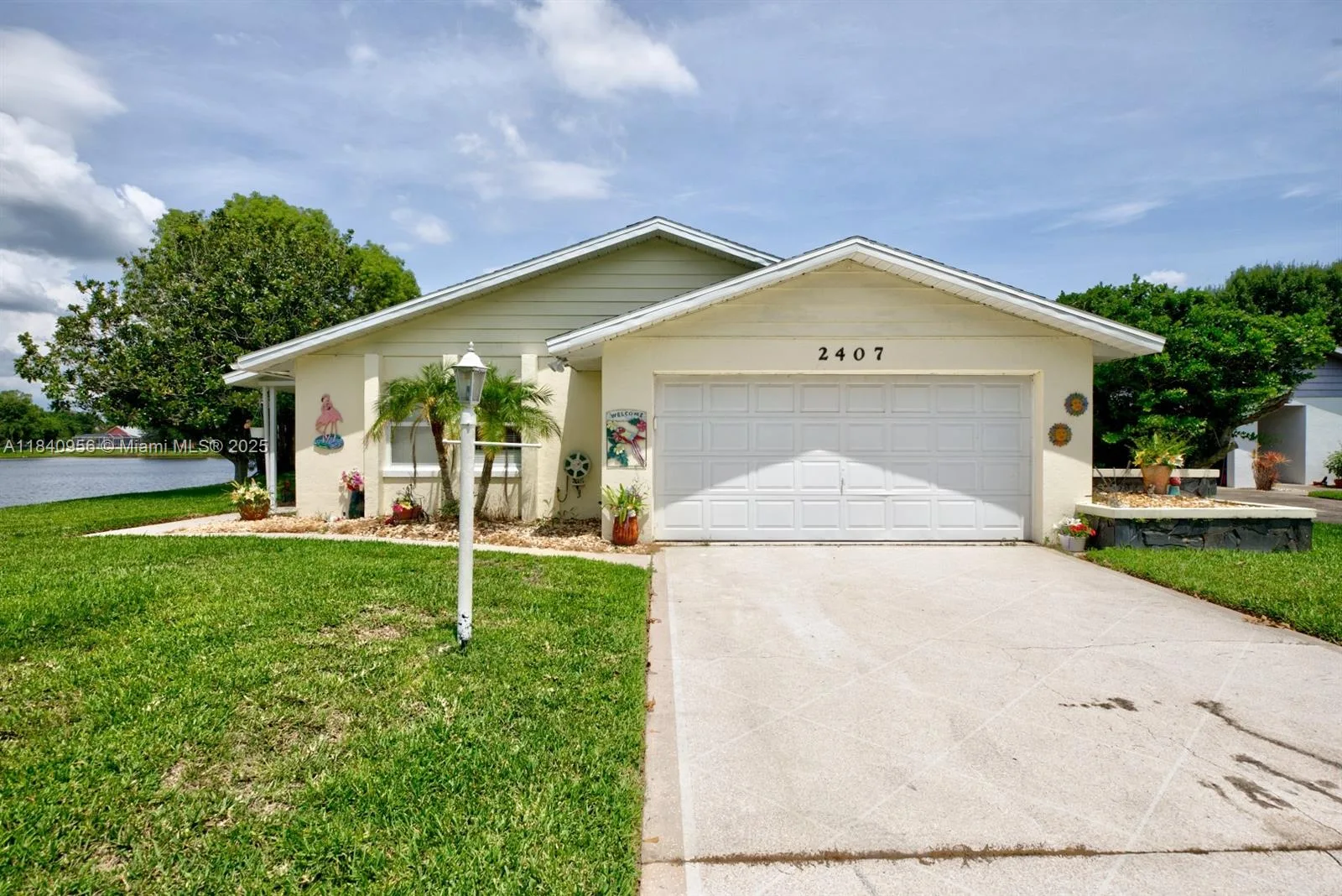 2407 Par Road, Sebring, FL 33872 photo 2