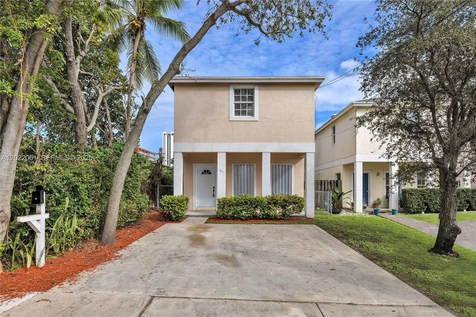 1541 NW 1st Ct, Miami, FL 33136