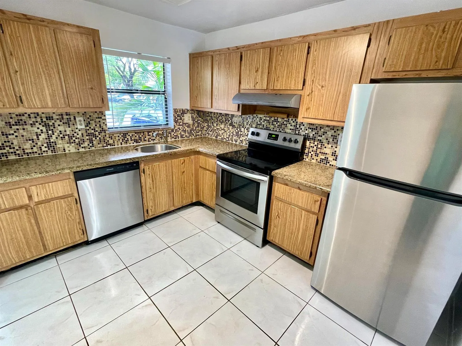 10442 Sunrise Lakes Boulevard # 104, Sunrise, FL 33322